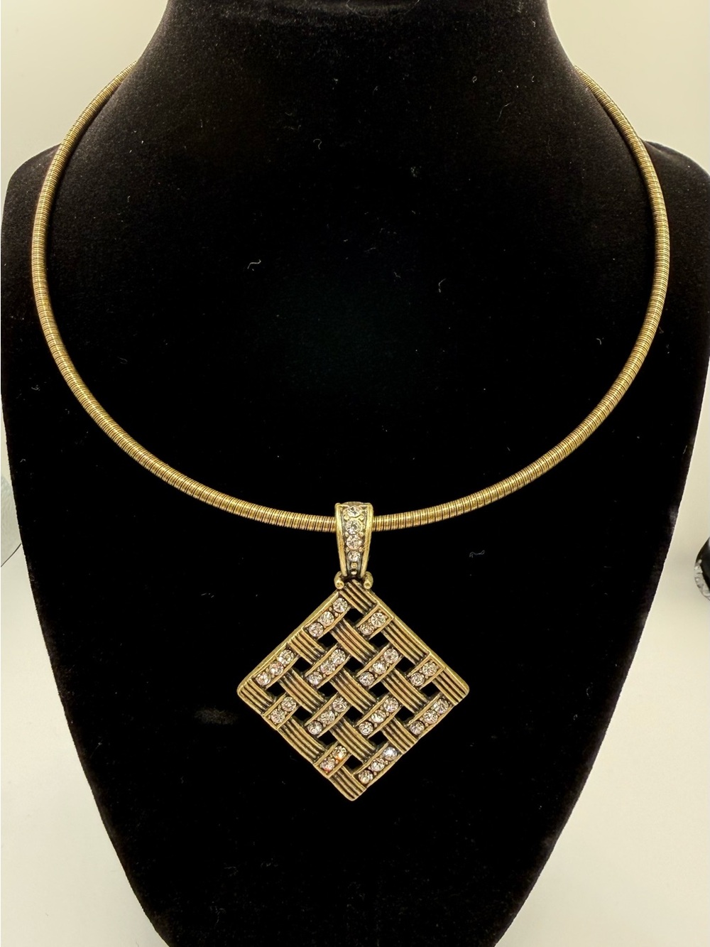 Premier Designs Basket Weave Reversible Choker Pendant Necklace - Vintage